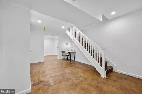 Entry Way - 649 16th St NE, Washington, DC 20002 photo 3 of 4