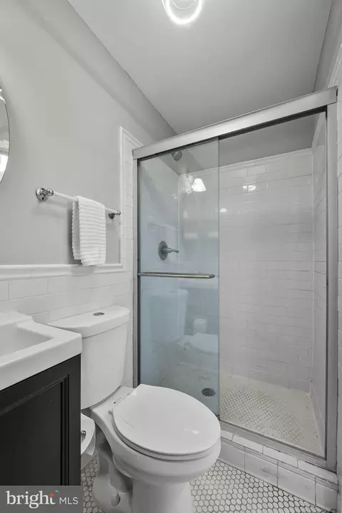 Bath - 649 16th St NE, Washington, DC 20002 photo 4 of 4