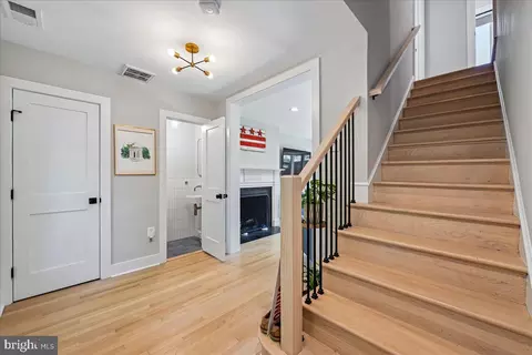 Entry Way - 655 E Street St SE, Washington, DC 20003 photo 2 of 3
