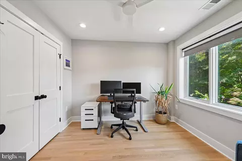 Other - 655 E Street St SE, Washington, DC 20003 photo 4 of 12