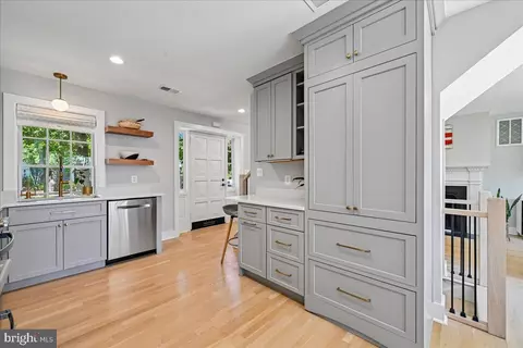 Kitchen - 655 E Street St SE, Washington, DC 20003 photo 2 of 2