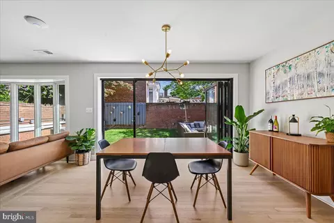 Dining - 655 E Street St SE, Washington, DC 20003 photo 1 of 3
