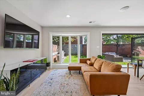 Other - 655 E Street St SE, Washington, DC 20003 photo 2 of 12