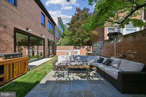 Exterior - 655 E Street St SE, Washington, DC 20003 photo 2 of 3