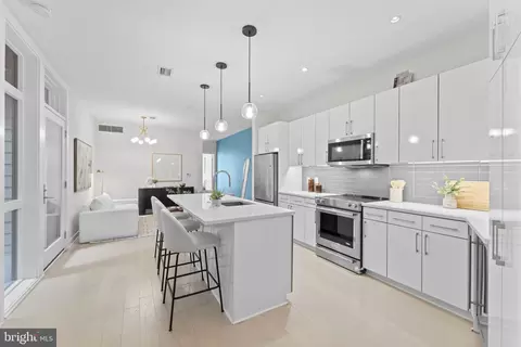 1794 Lanier Pl NW #212, Washington, DC 20009