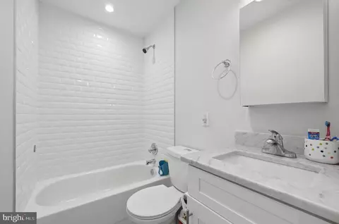 2700 4th St NE, Washington, DC 20002 photo 27