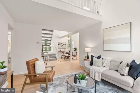 3960 Langley Ct NW #F624, Washington, DC 20016