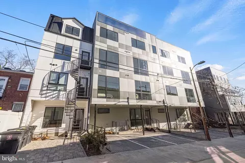 Exterior - 824 18th St NE #2, Washington, DC 20002 photo 1 of 2