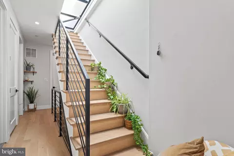 Entry Way - 1509 D St NE #2, Washington, DC 20002 photo 6 of 7