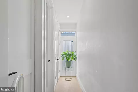 Entry Way - 1509 D St NE #2, Washington, DC 20002 photo 5 of 7