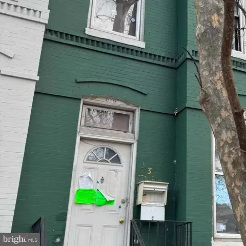 337 8th St NE, Washington, DC 20002