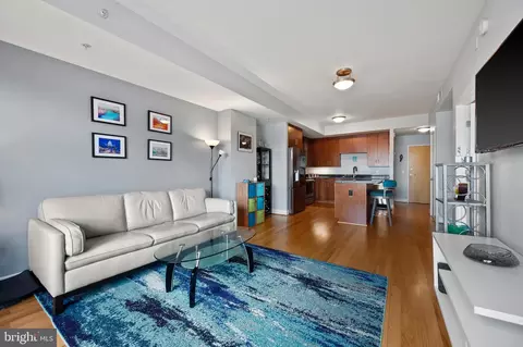 910 M St NW #1006, Washington, DC 20001