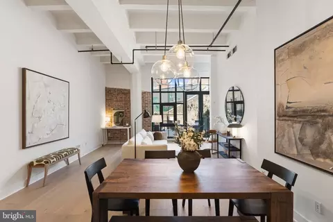 1701 Kalorama Rd NW #203, Washington, DC 20009
