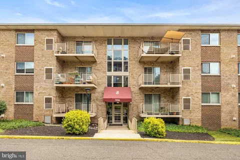 7056 Eastern Ave NW #107, Washington, DC 20012