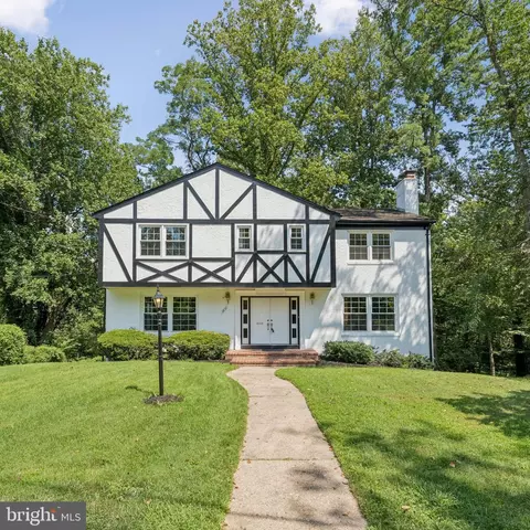 2827 Ellicott St NW, Washington, DC 20008