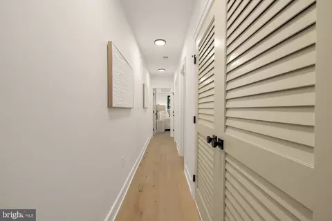 Entry Way - 1463 Harvard St NW #2, Washington, DC 20009 photo 2 of 3