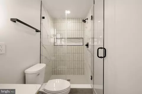 Bath - 1463 Harvard St NW #2, Washington, DC 20009 photo 4 of 4