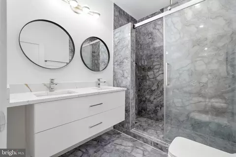 Bath - 1810 Central Pl NE #1, Washington, DC 20002 photo 5 of 5