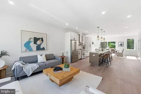 1004 50th Pl NE, Washington, DC 20019