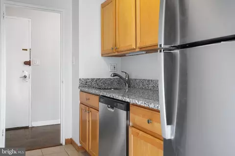 1718 P St NW #608, Washington, DC 20036 photo 17