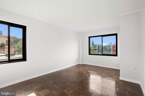 1718 P St NW #608, Washington, DC 20036 photo 18