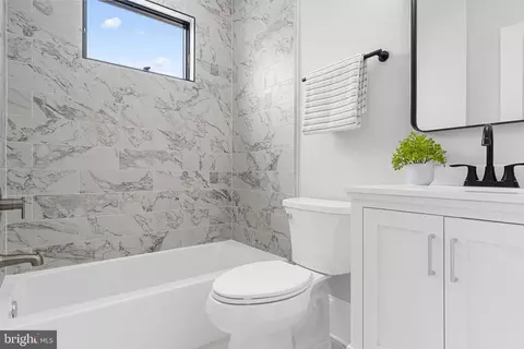 Bath - 1108 Owen Pl NE, Washington, DC 20002 photo 1 of 5