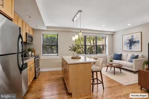212 212 Oakwood St SE #113, Washington, DC 20032