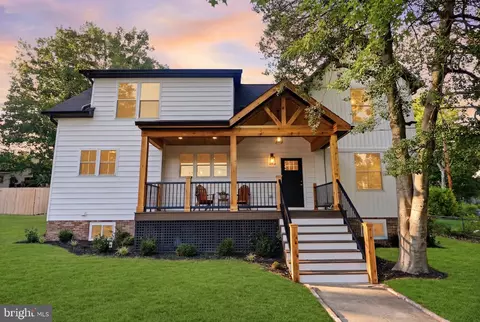 1006 Shepherd St NE, Washington, DC 20017