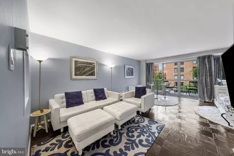 730 24th St NW #312, Washington, DC 20037