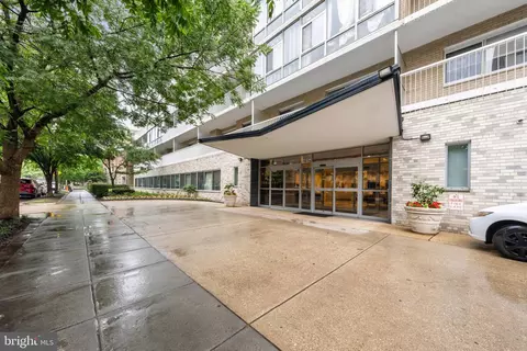 730 24th St NW #312, Washington, DC 20037