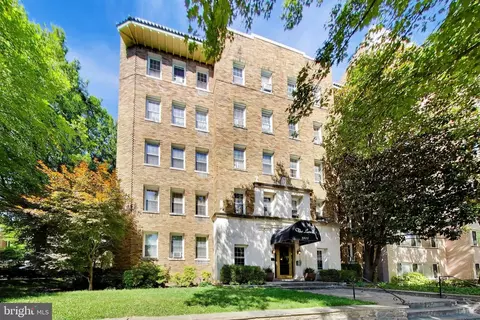 5402 Connecticut Ave NW #204, Washington, DC 20015