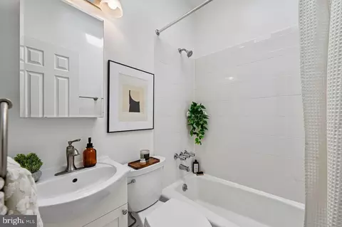 Bath - 21 4th St NE, Washington, DC 20002 photo 3 of 4