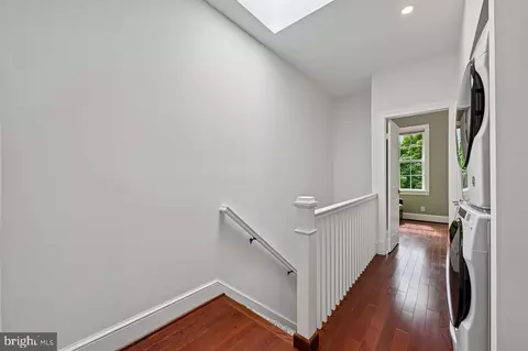 Entry Way - 21 4th St NE, Washington, DC 20002 photo 3 of 3