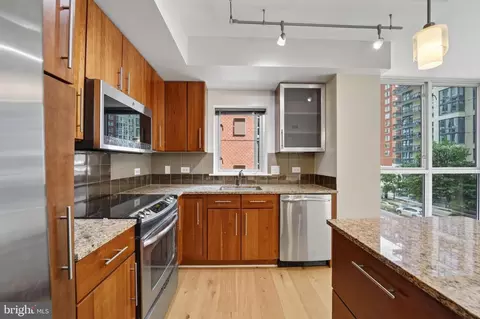 1025 1st St SE #415, Washington, DC 20003