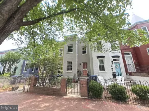 431 5th St NE, Washington, DC 20002