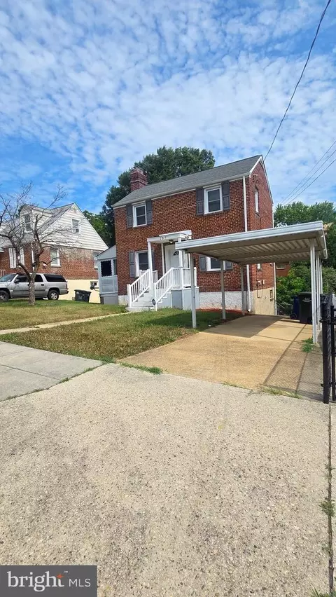 157 Chesapeake St SW, Washington, DC 20032
