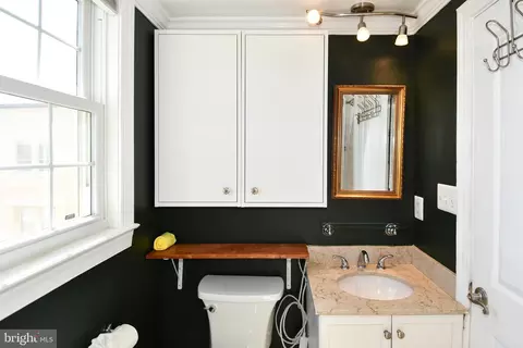 Bath - 2625 3rd St NE #301, Washington, DC 20002 photo 2 of 3