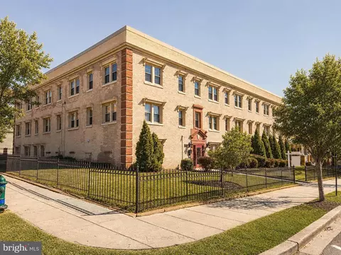 2625 3rd St NE #301, Washington, DC 20002