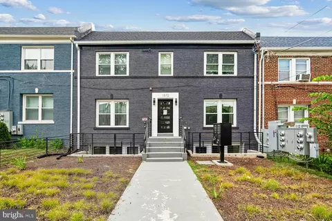 1372 NE Bryant St NE #4, Washington, DC 20018