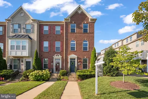 3801 Commodore Joshua Barney Dr NE, Washington, DC 20018