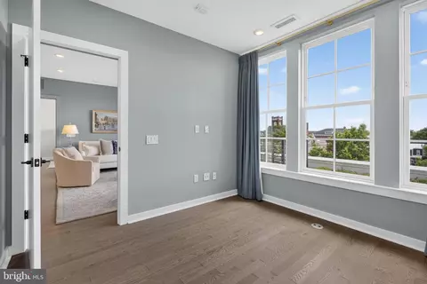300 8th St NE #PH502, Washington, DC 20002 photo 31
