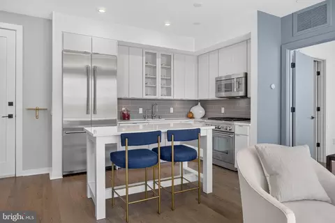300 8th St NE #PH502, Washington, DC 20002 photo 12
