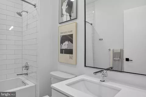 300 8th St NE #PH502, Washington, DC 20002 photo 33