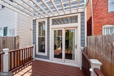 Exterior - 615 11th St NE, Washington, DC 20002 photo 3 of 7