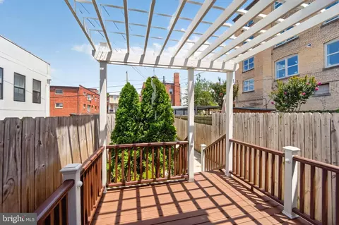 Exterior - 615 11th St NE, Washington, DC 20002 photo 2 of 7