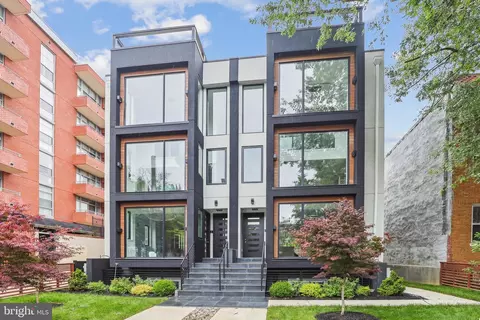 Exterior - 304 K St NE #1, Washington, DC 20002 photo 2 of 3