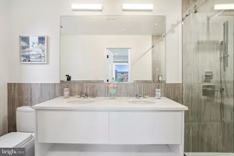 Bath - 304 K St NE #1, Washington, DC 20002 photo 4 of 6