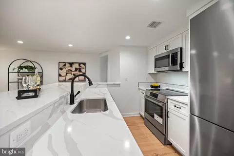 Kitchen - 131 11th St NE #A, Washington, DC 20002 photo 2 of 5