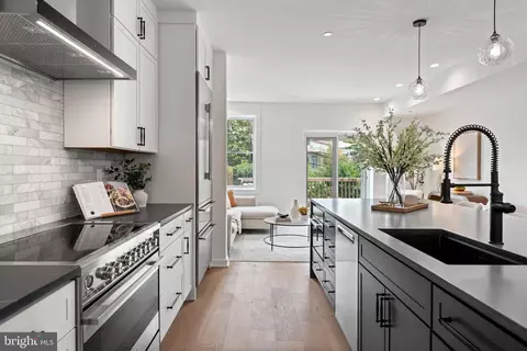 Kitchen - 131 11th St NE #PH, Washington, DC 20002 photo 3 of 5