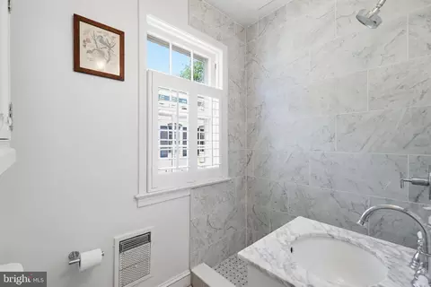 Bath - 5 Pomander Walk NW, Washington, DC 20007 photo 1 of 2